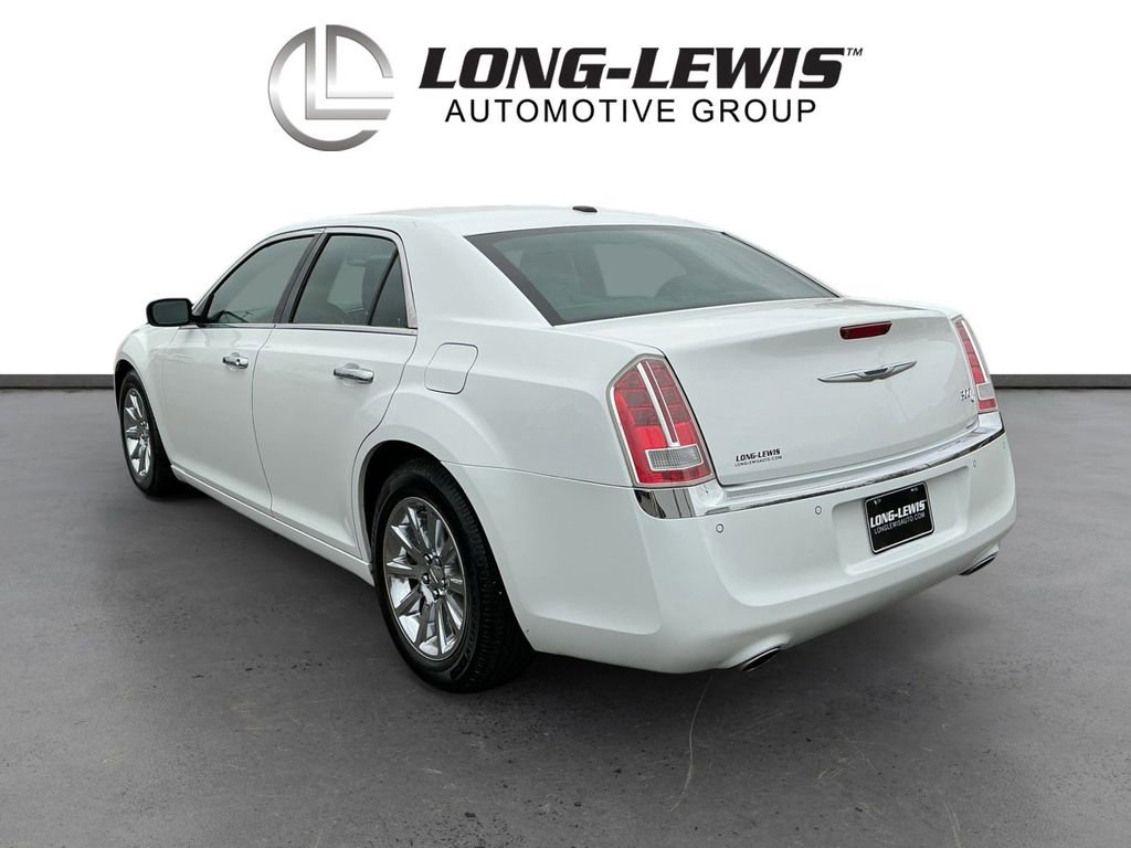 Used 2013 Chrysler 300 C w/ Light Group image 4
