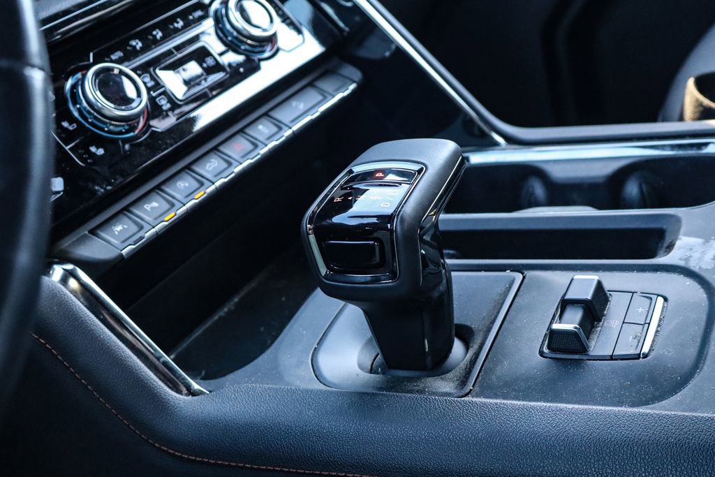 Certified 2023 GMC Sierra 1500 AT4 w/ AT4 Preferred Package image 18