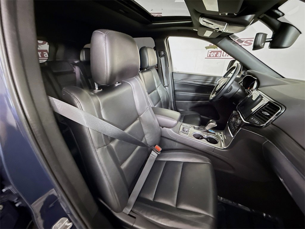 Used 2021 Jeep Grand Cherokee Limited image 34