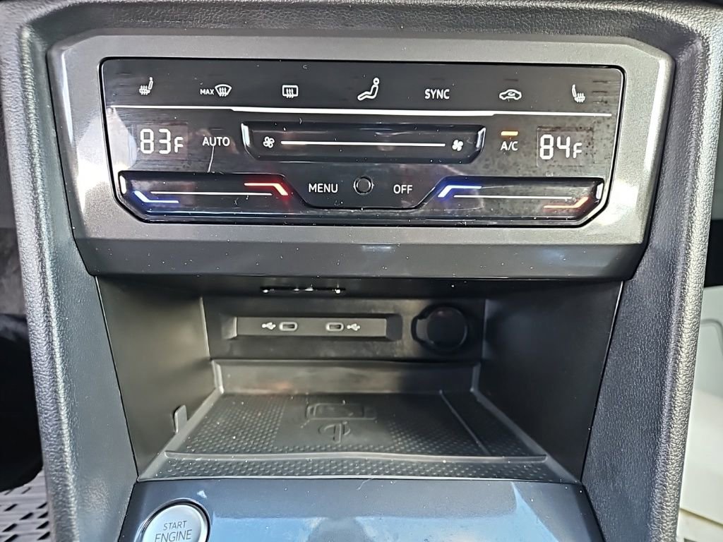 Used 2024 Volkswagen Tiguan SE image 23