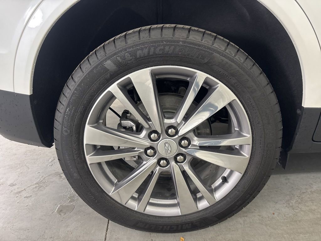 Certified 2025 Cadillac XT5 Premium Luxury image 11