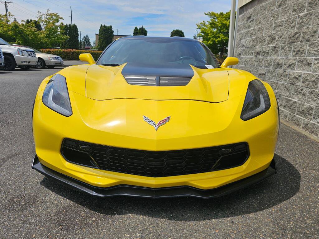 Used 2016 Chevrolet Corvette Z06 w/ 3LZ Preferred Equipment Group RWD image 12