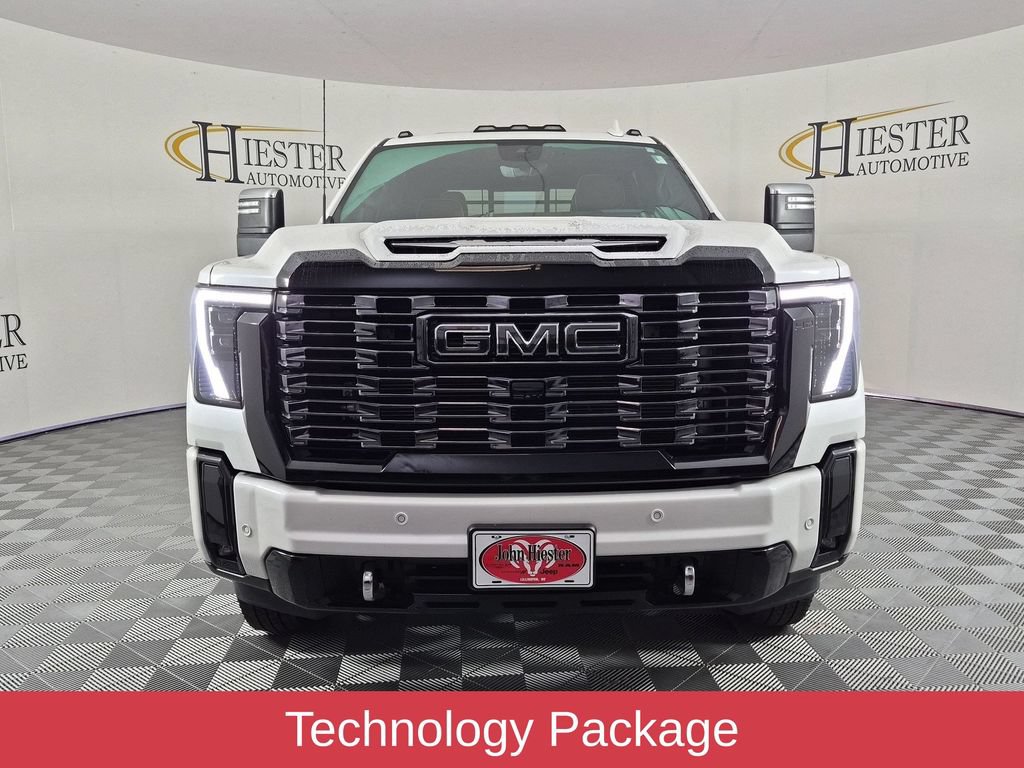 Used 2025 GMC Sierra 3500 Denali Ultimate AWD/4WD image 9