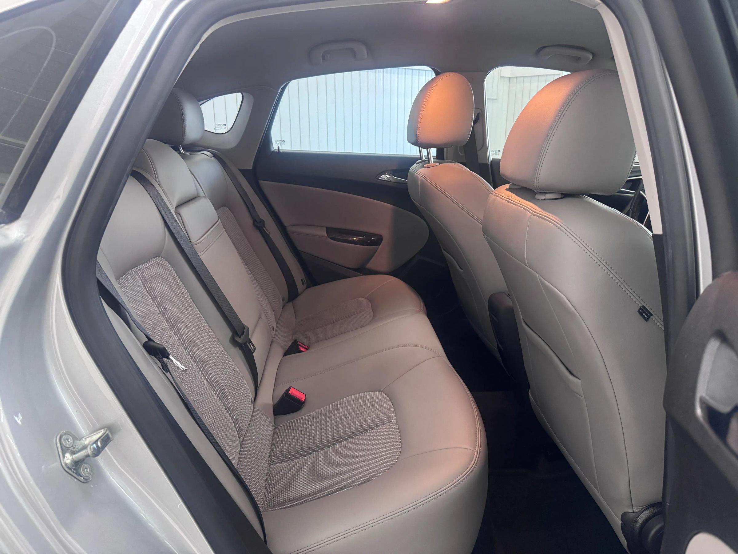 Used 2016 Buick Verano FWD image 11
