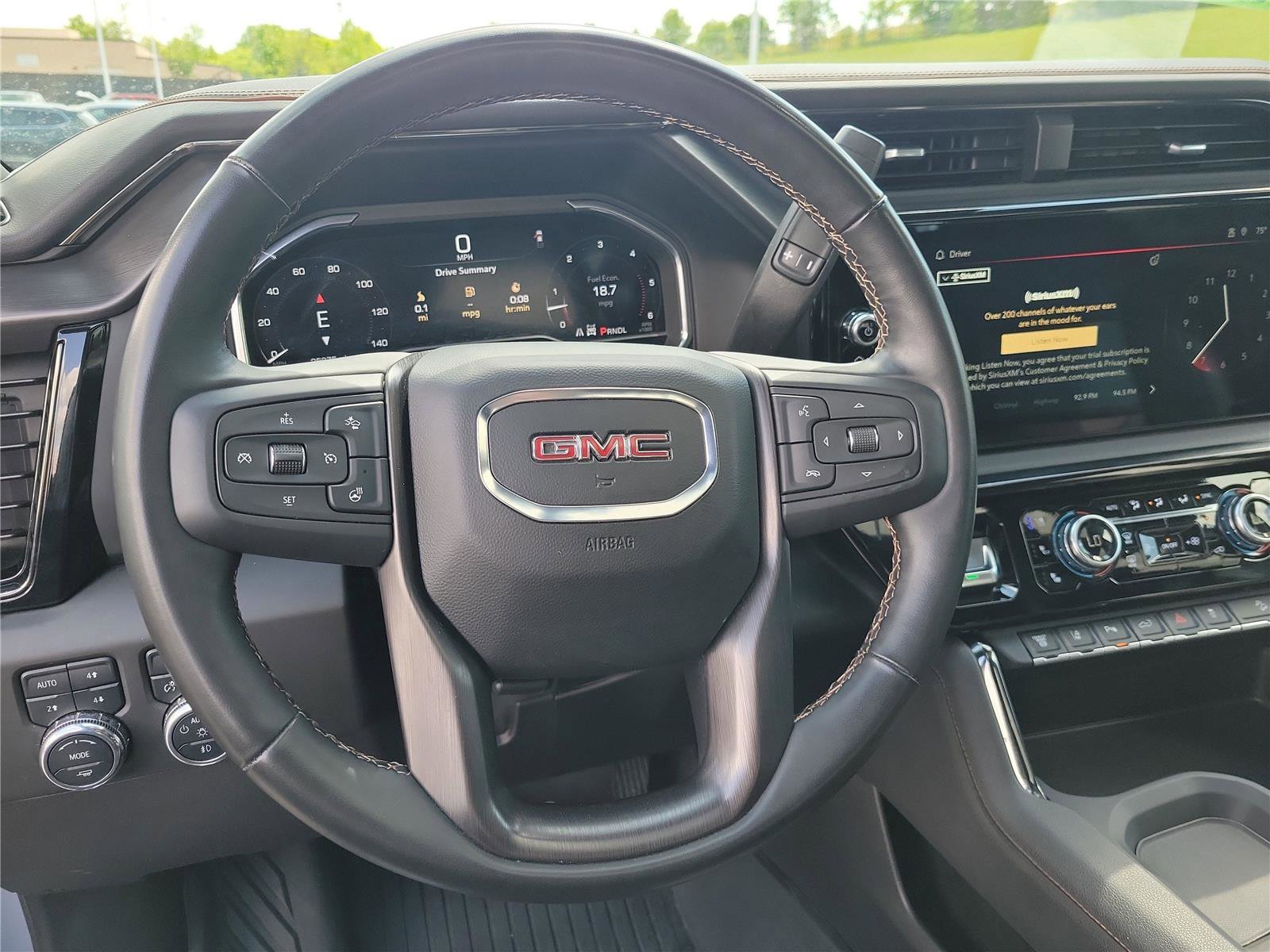 Used 2025 GMC Sierra 2500 AT4 w/ AT4 Premium Plus Package AWD/4WD image 22