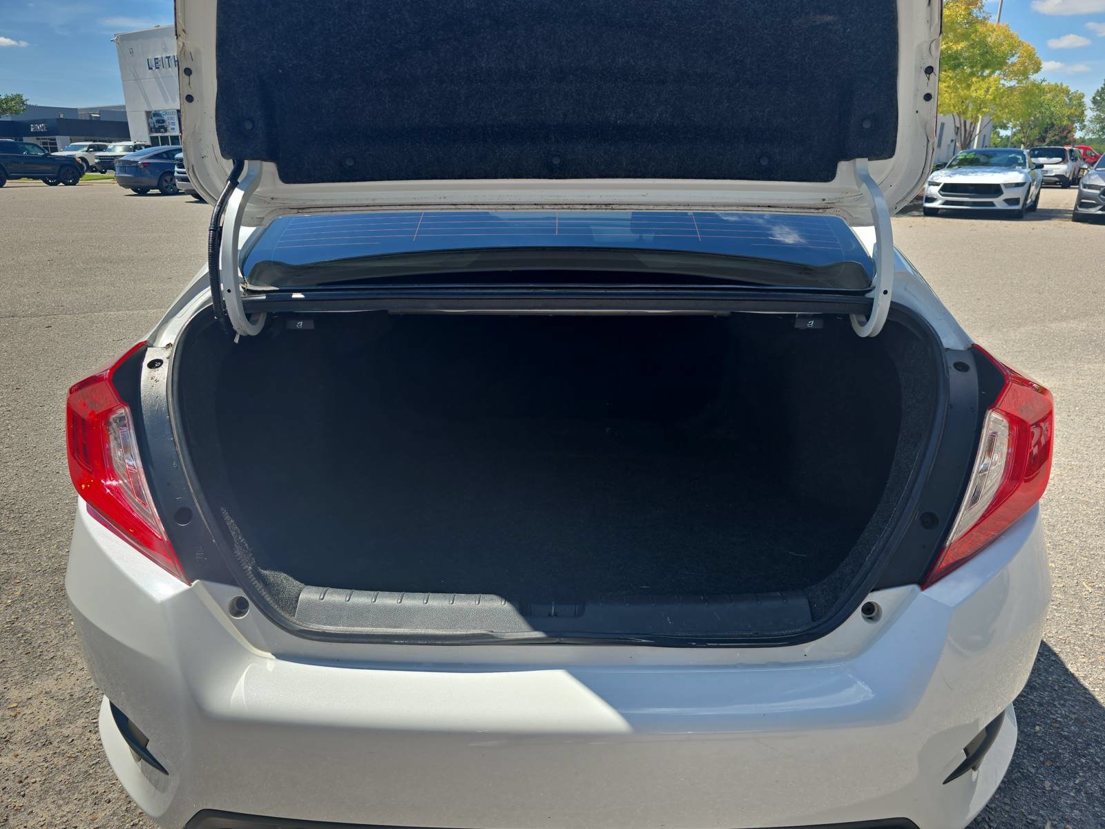 Used 2019 Honda Civic Sport image 12