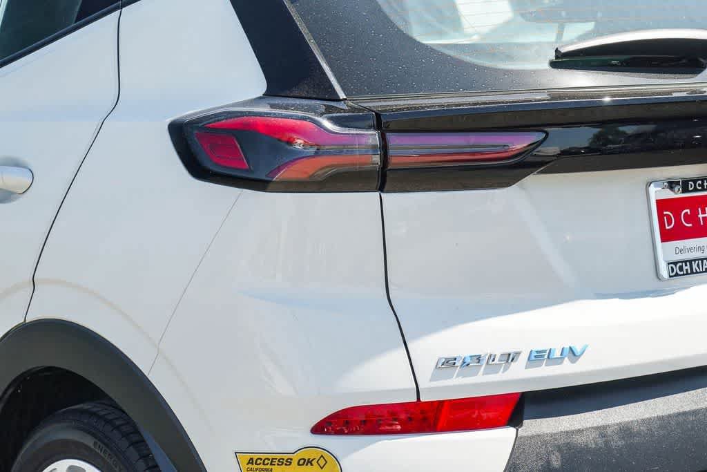Used 2022 Chevrolet Bolt EUV LT w/ Driver Confidence Package FWD image 7