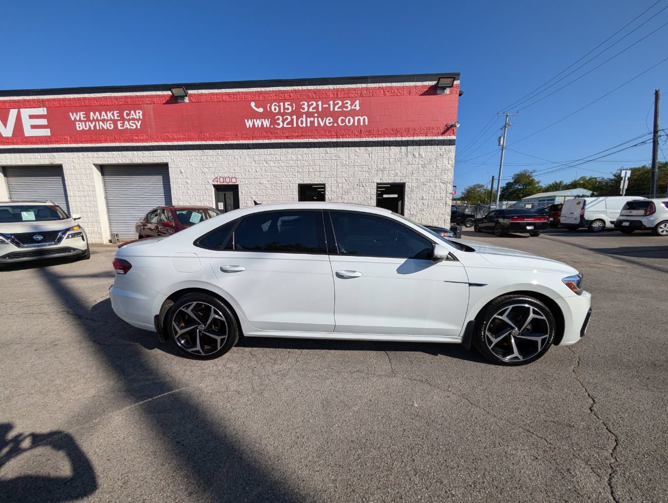 Used 2022 Volkswagen Passat 2.0T R-Line FWD image 5