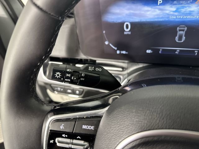 Used 2024 Kia Carnival SX Prestige FWD image 16