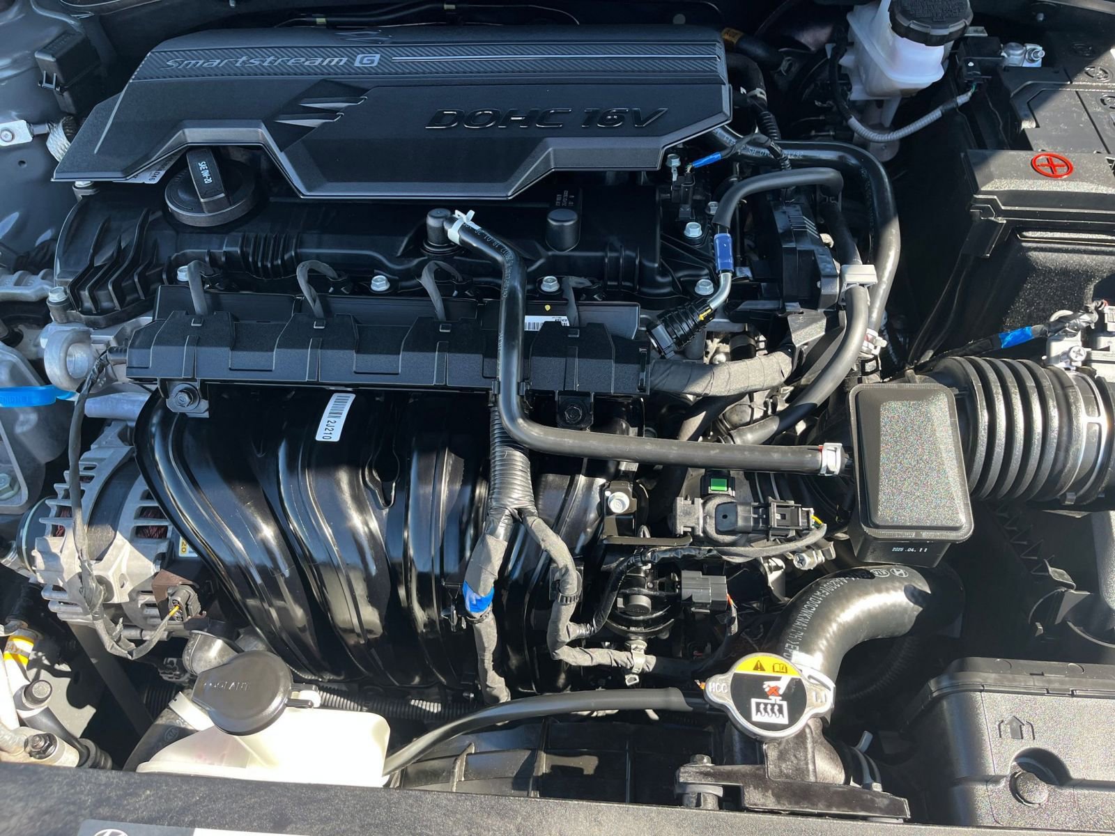 Used 2025 Hyundai Elantra SEL image 34