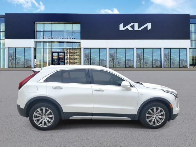 Used 2019 Cadillac XT4 Premium Luxury w/ Cold Weather Package AWD/4WD image 3