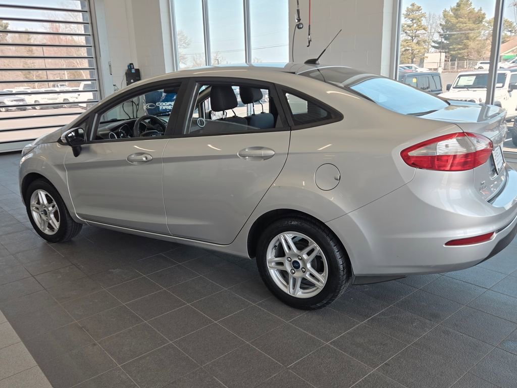 Used 2017 Ford Fiesta SE w/ Cold Weather Package image 9