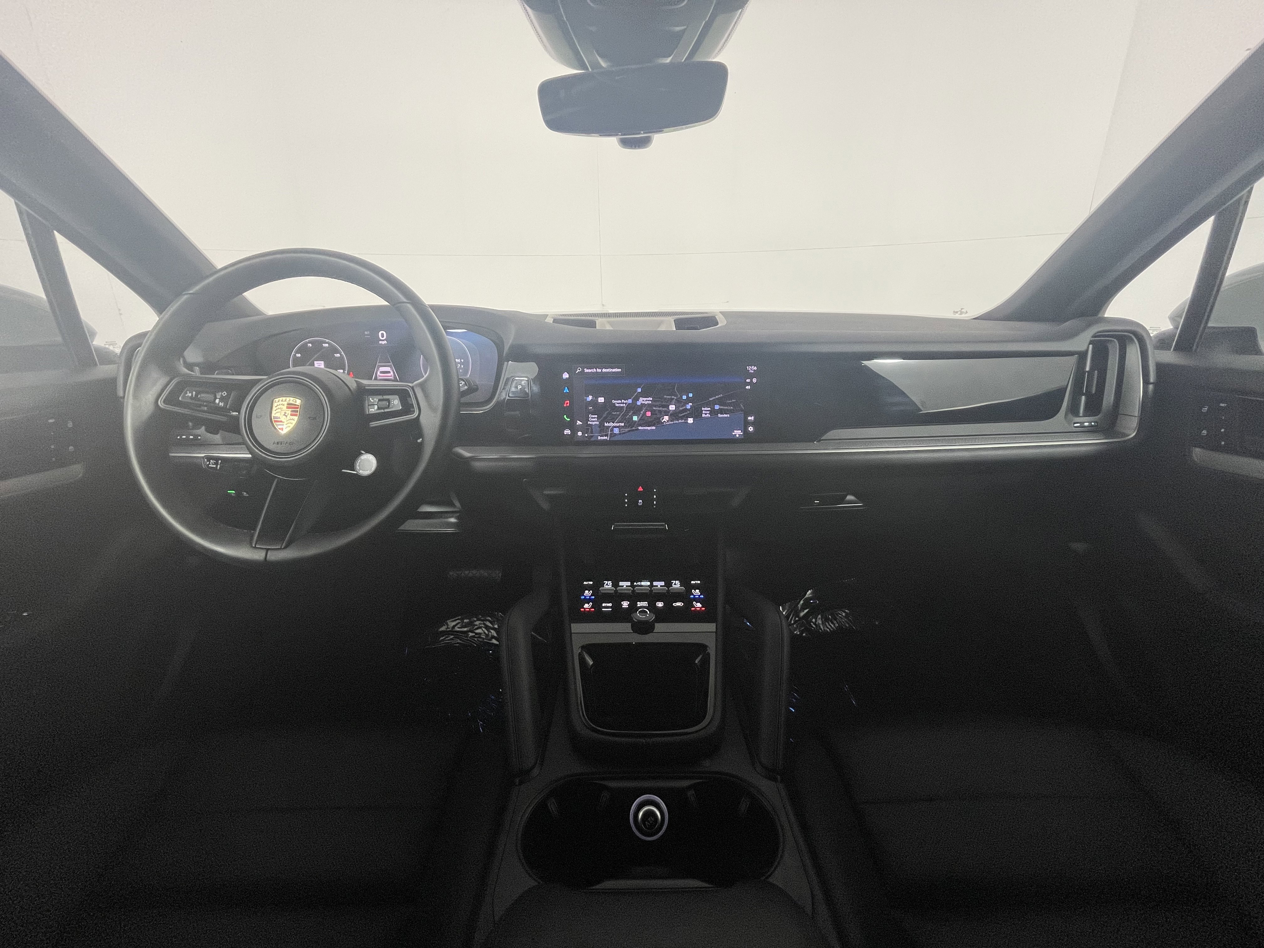 Used 2025 Porsche Cayenne image 13