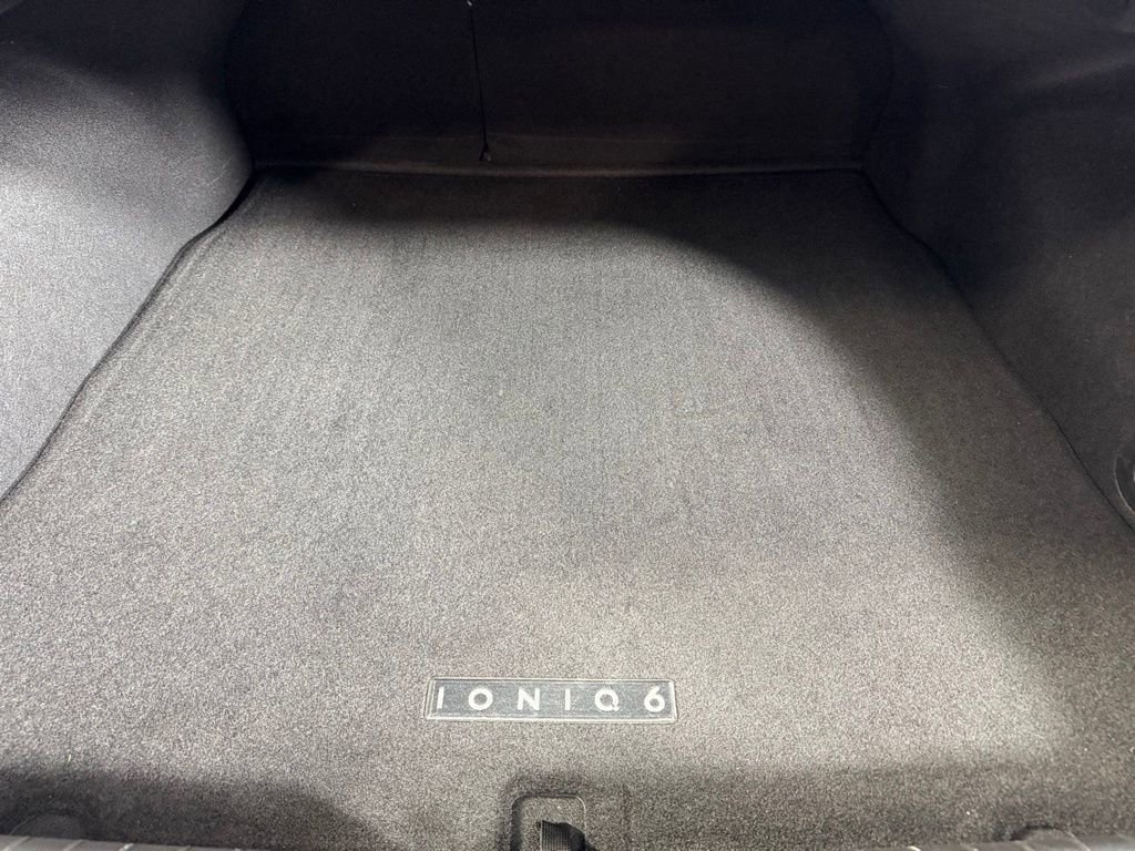 Used 2024 Hyundai Ioniq 6 Limited image 29