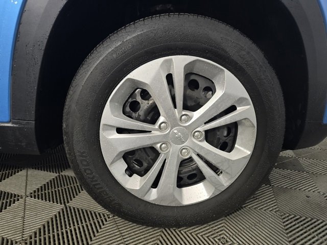 Used 2025 Chevrolet Trax LS image 20