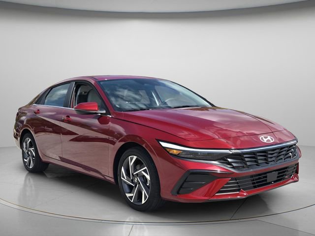 Certified 2025 Hyundai Elantra Limited FWD image 9