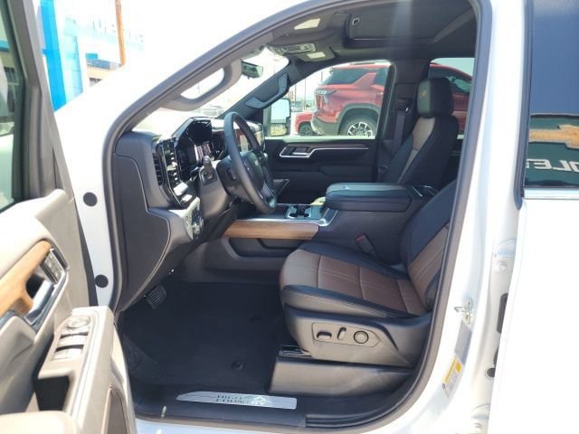 New 2026 Chevrolet Silverado 3500 High Country w/ Technology Package AWD/4WD image 33