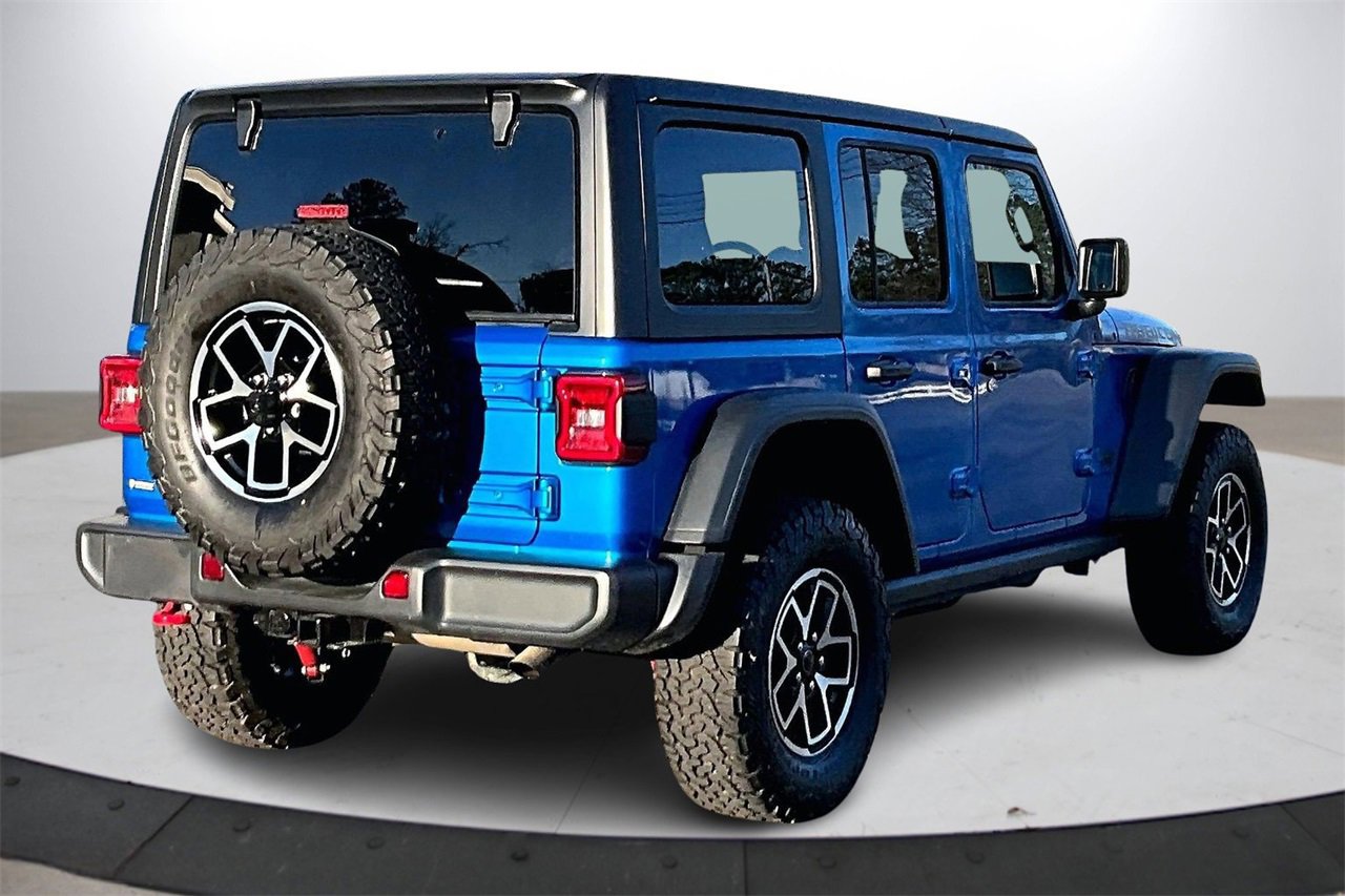 Certified 2024 Jeep Wrangler Unlimited Rubicon w/ Technology Group image 9