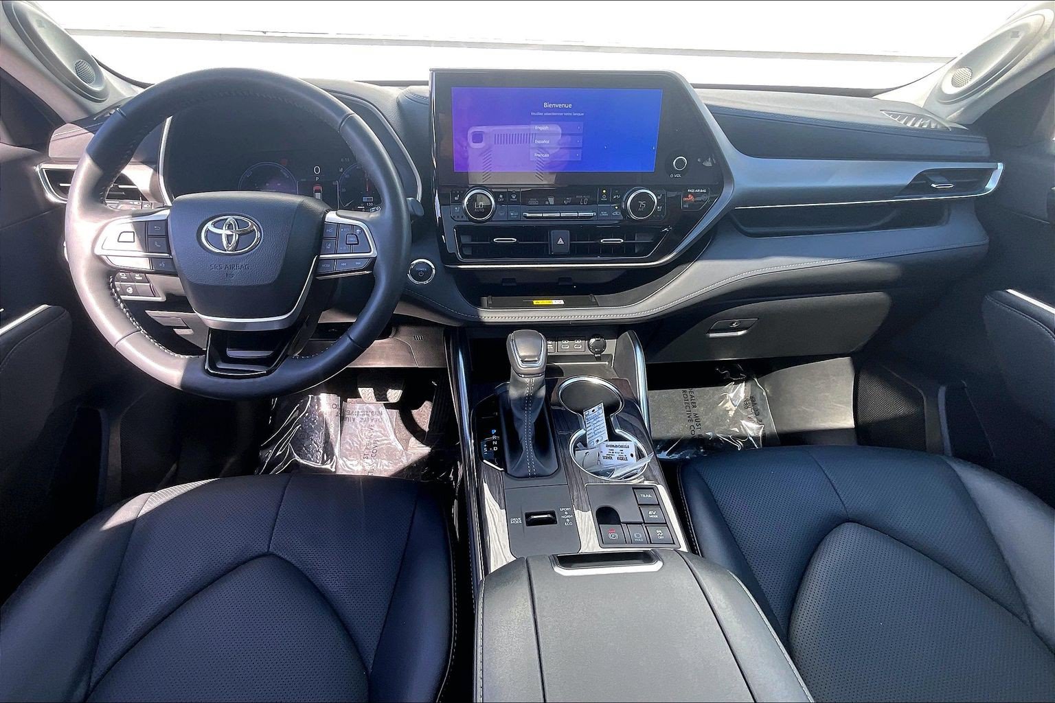 Used 2023 Toyota Highlander Limited AWD/4WD image 19