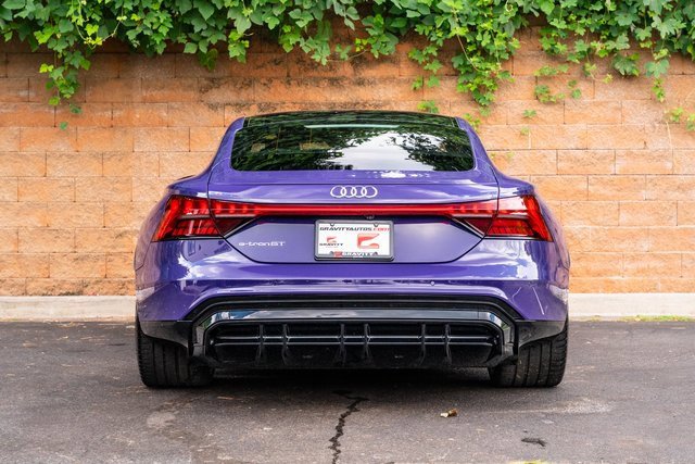 Used 2023 Audi e-tron GT Prestige image 6