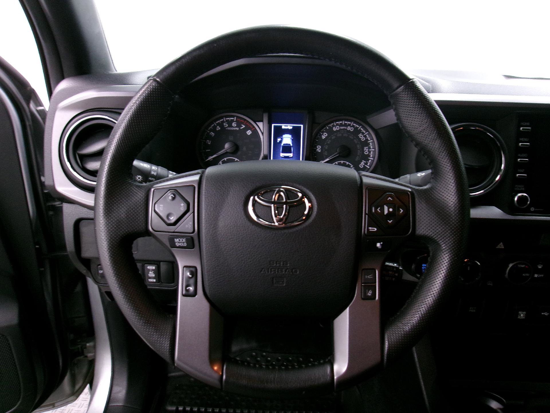 Used 2022 Toyota Tacoma TRD Off-Road AWD/4WD image 6