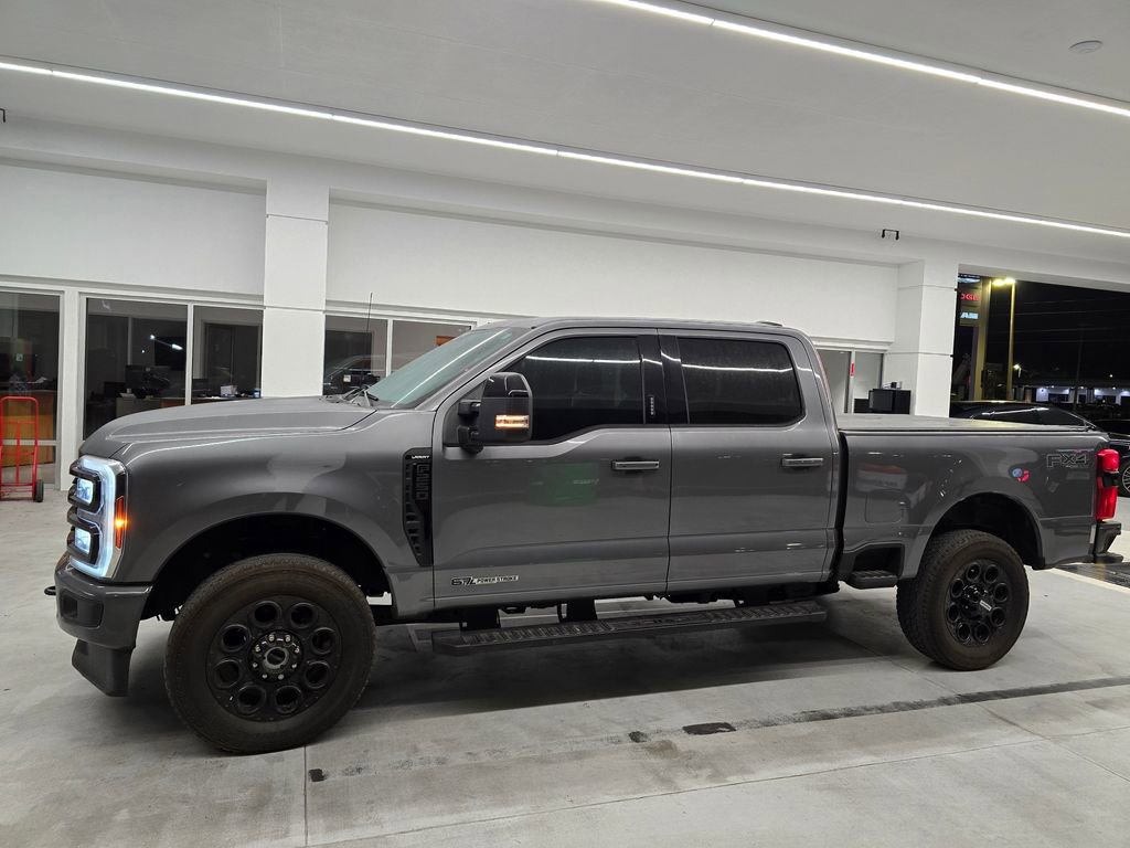 Used 2024 Ford F250 Lariat w/ Black Appearance Package image 3
