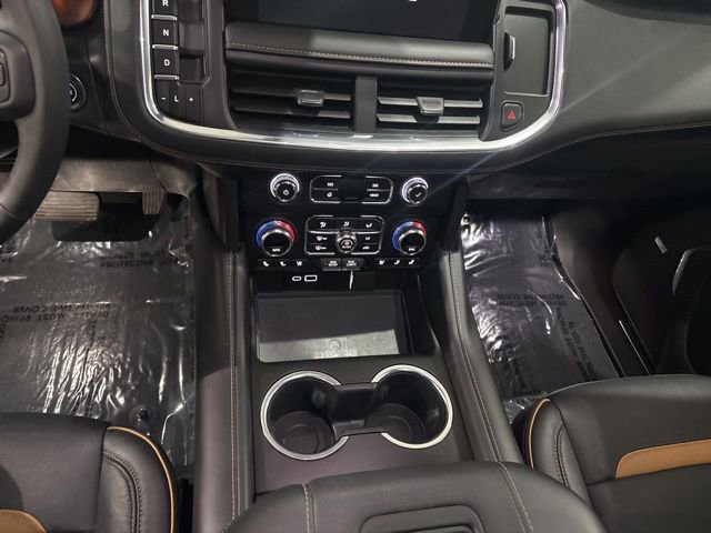 Used 2024 GMC Yukon AT4 w/ AT4 Premium Package AWD/4WD image 20