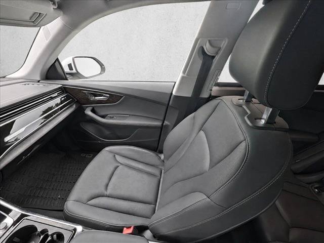 Used 2023 Audi Q8 Prestige AWD/4WD image 20