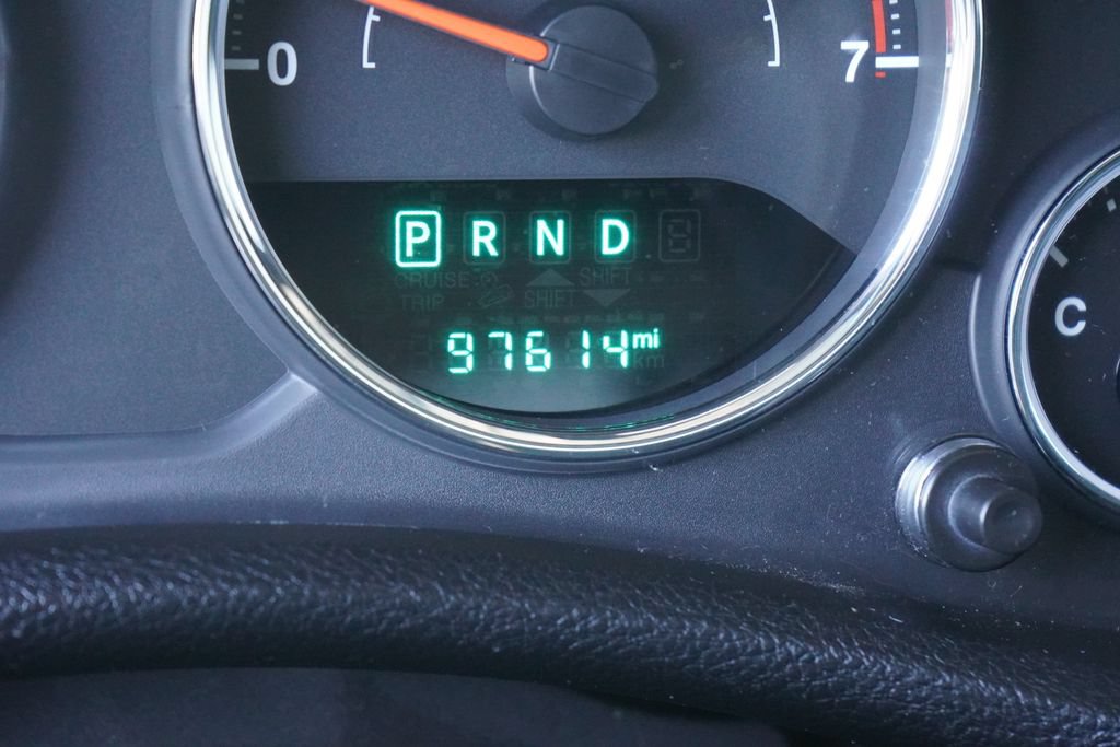 Used 2018 Jeep Wrangler Unlimited Sahara AWD/4WD image 18