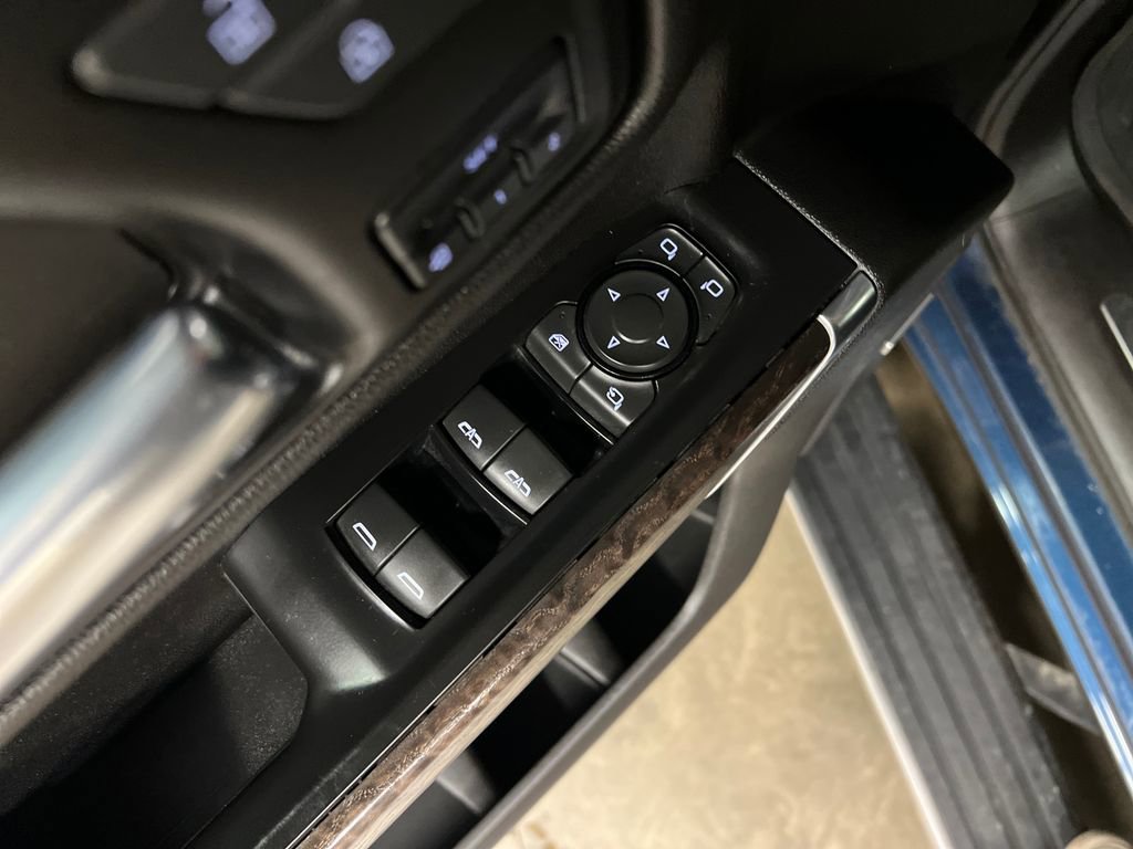 Certified 2021 GMC Sierra 1500 Denali w/ Denali Ultimate Package AWD/4WD image 17