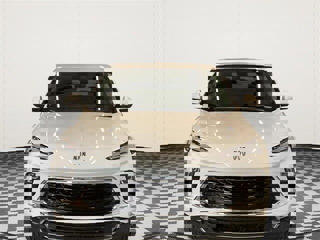 Used 2025 Buick Encore GX Preferred image 3