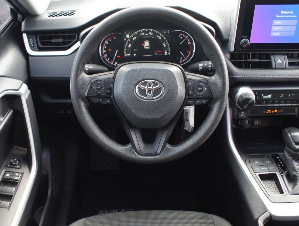 Used 2024 Toyota RAV4 LE FWD image 5