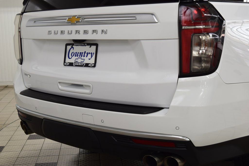 Used 2024 Chevrolet Suburban High Country AWD/4WD image 21