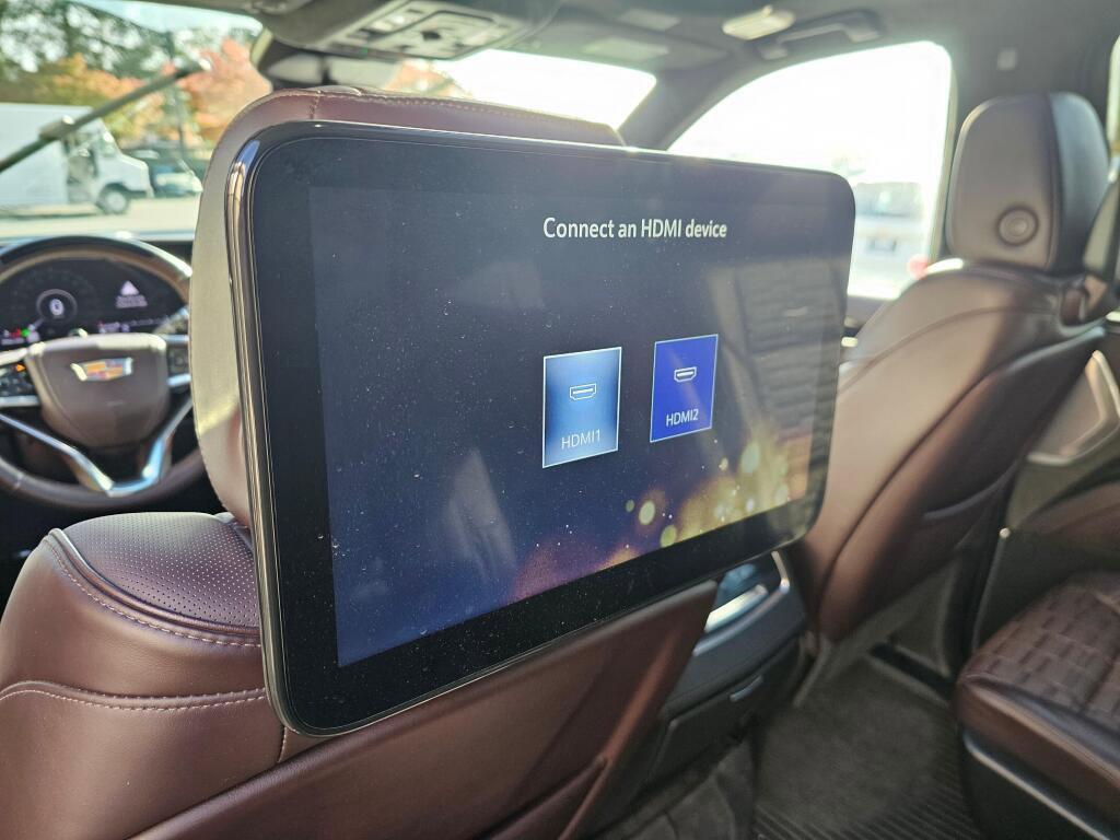 Certified 2023 Cadillac Escalade ESV Sport Platinum image 23