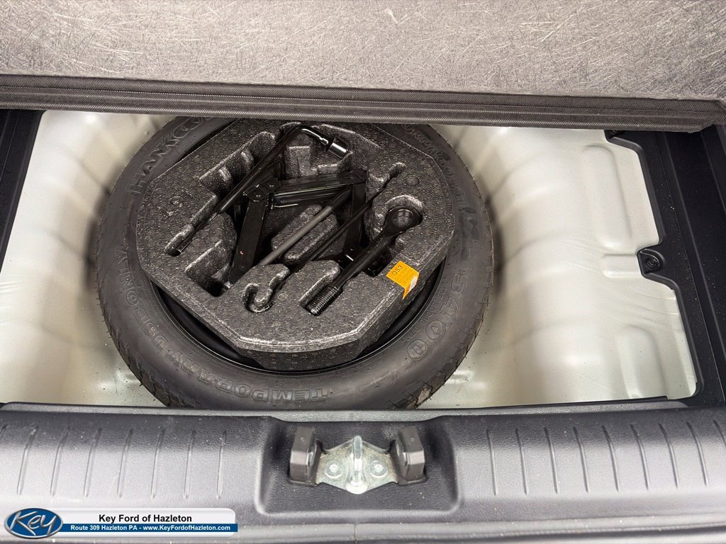 Used 2025 Hyundai Venue SEL FWD image 15