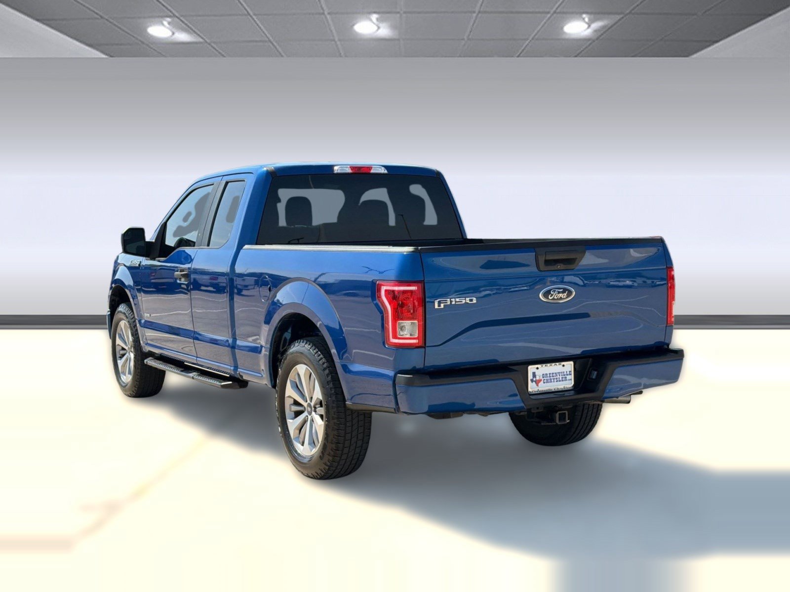 Used 2017 Ford F150 XL w/ Equipment Group 101A Mid image 3
