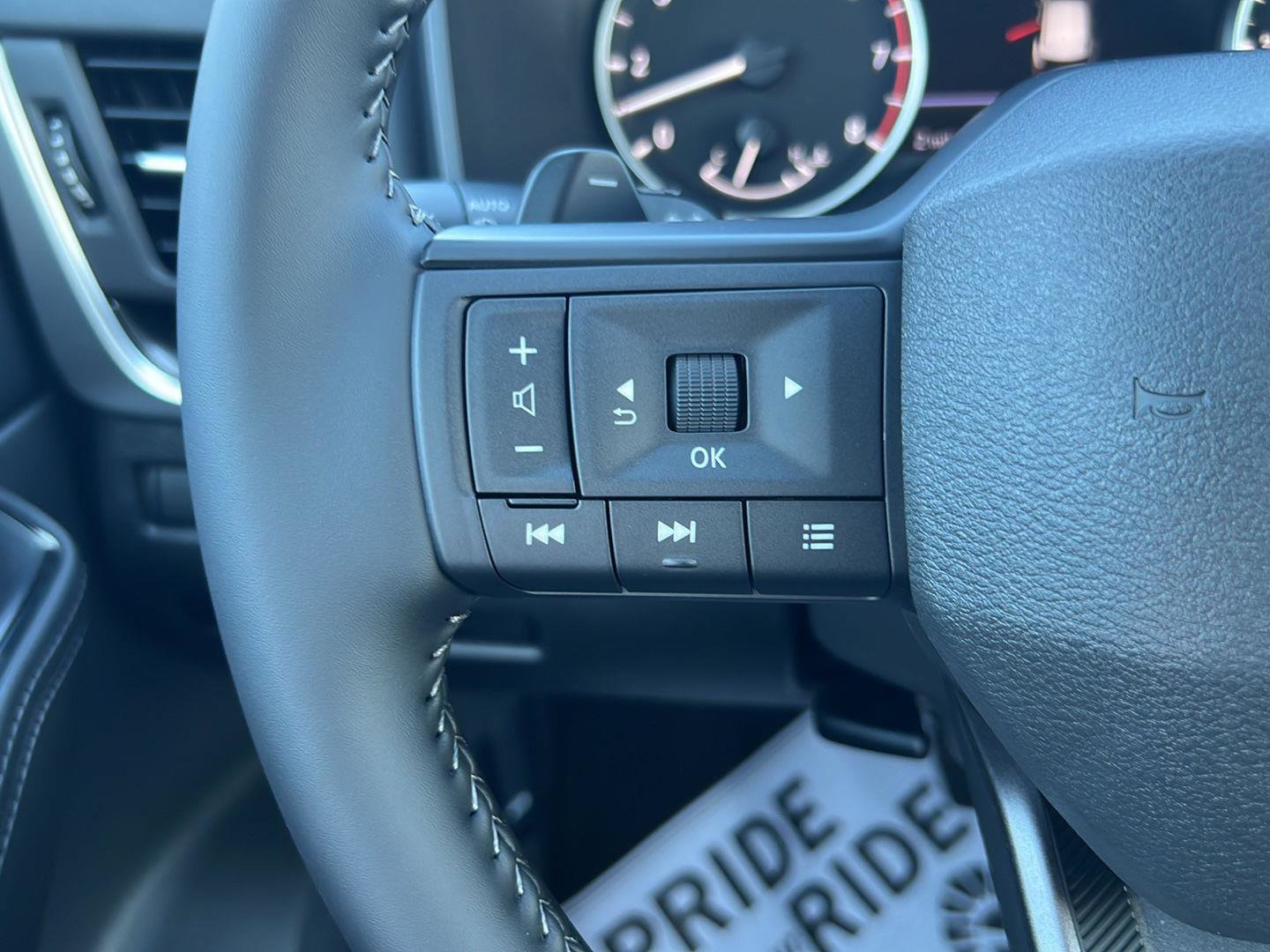 New 2026 Nissan Rogue SV image 15
