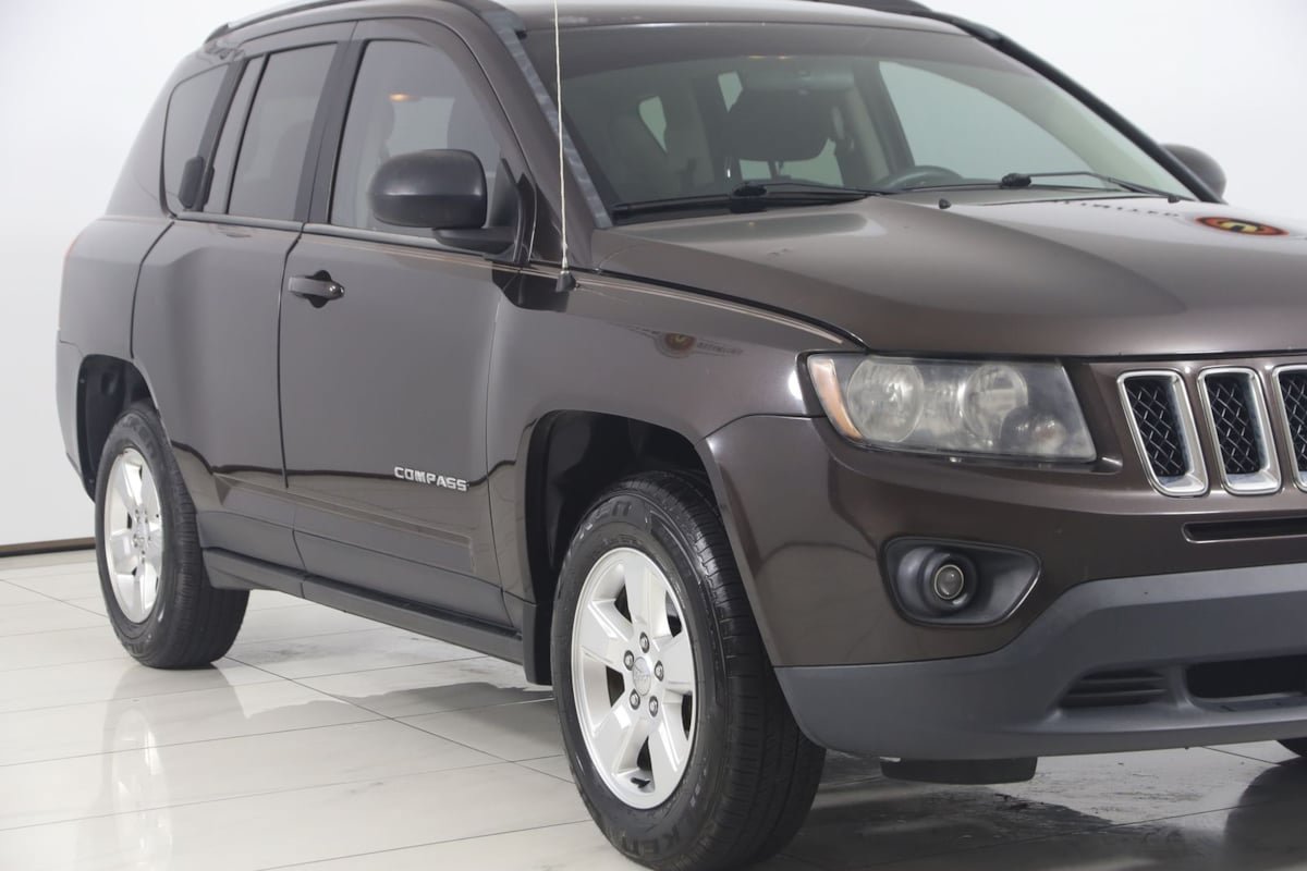 Used 2014 Jeep Compass Sport w/ Power Value Group FWD image 24