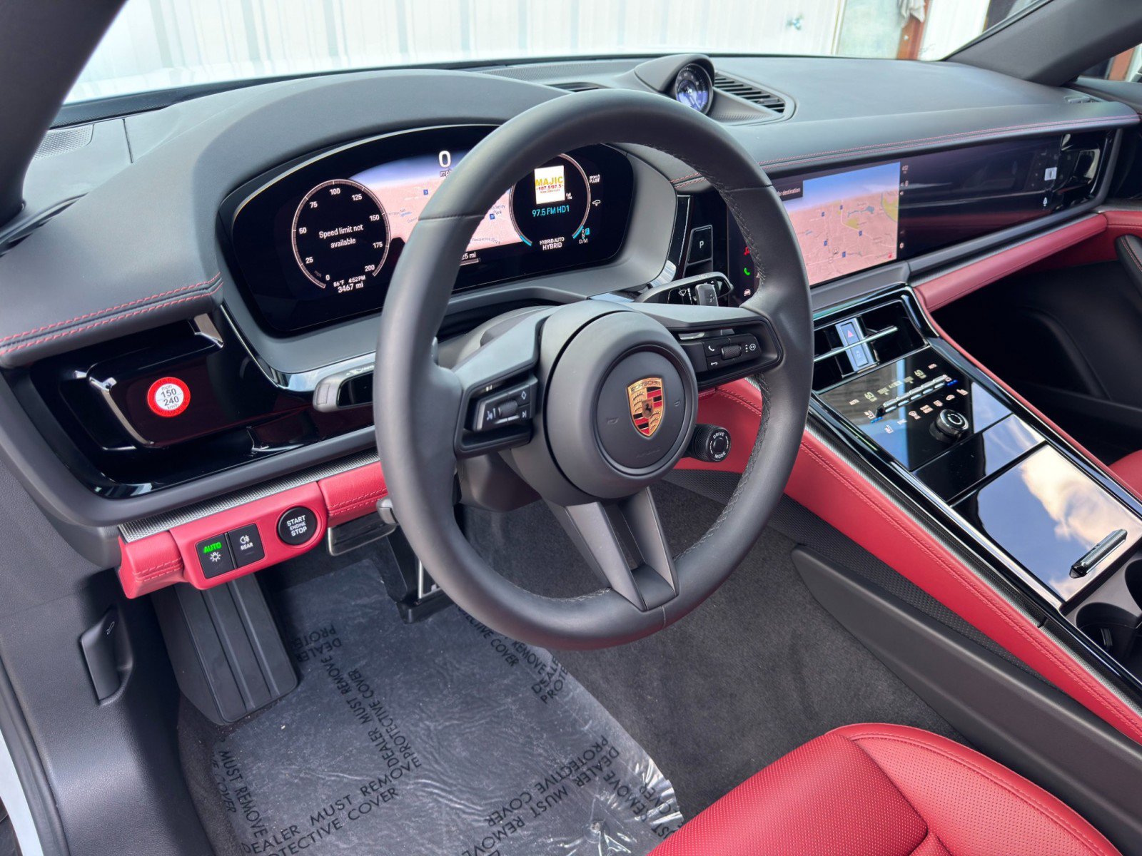 Used 2025 Porsche Panamera 4 w/ Premium Package image 14