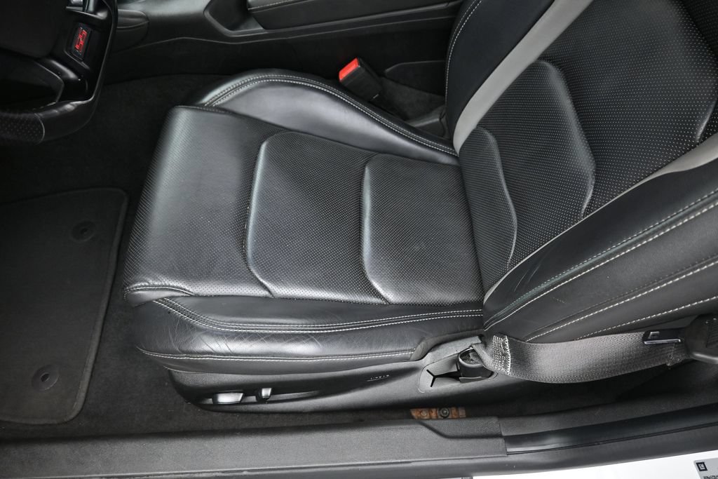 Used 2020 Chevrolet Camaro SS RWD image 10