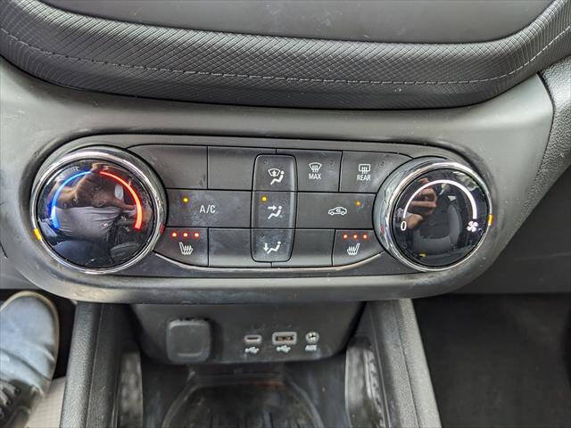 Used 2023 Chevrolet TrailBlazer LT AWD/4WD image 28