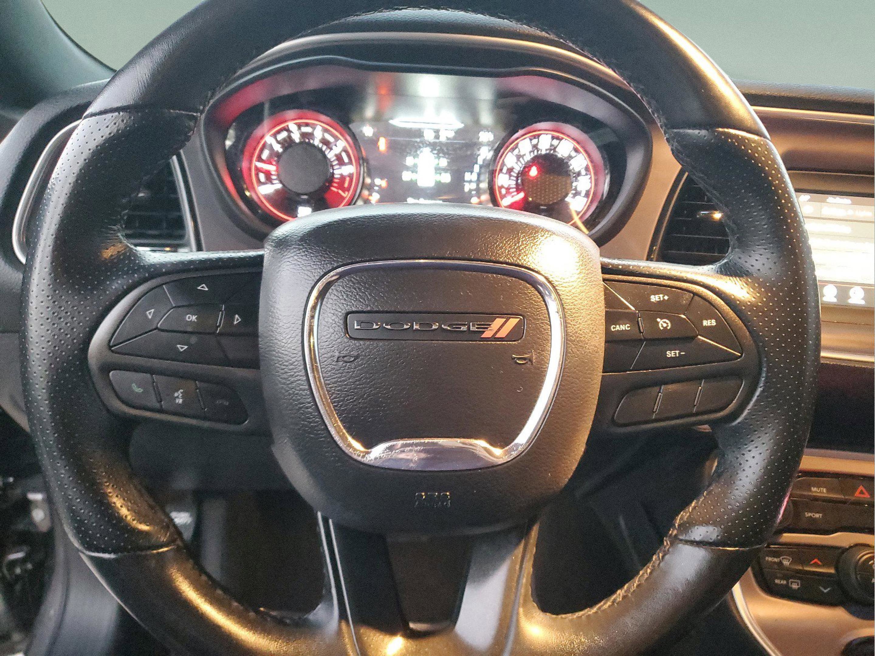 Certified 2022 Dodge Challenger SXT w/ Blacktop Package image 18