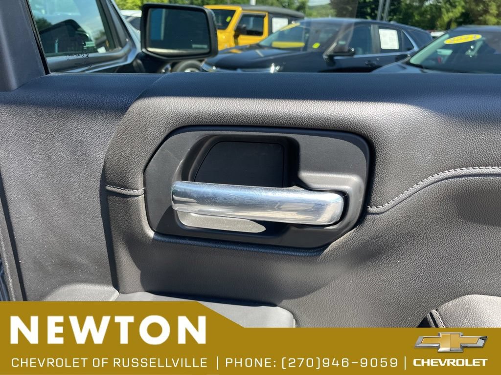 Used 2022 Chevrolet Silverado 1500 RST AWD/4WD image 30