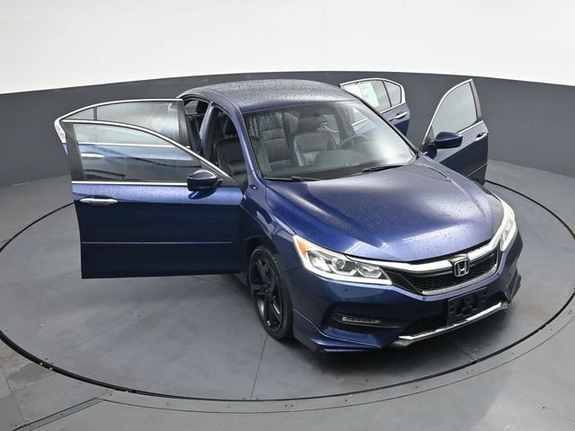 Used 2017 Honda Accord Sport Special Edition image 37