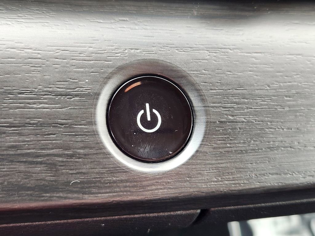 Used 2023 Nissan Ariya FWD image 18