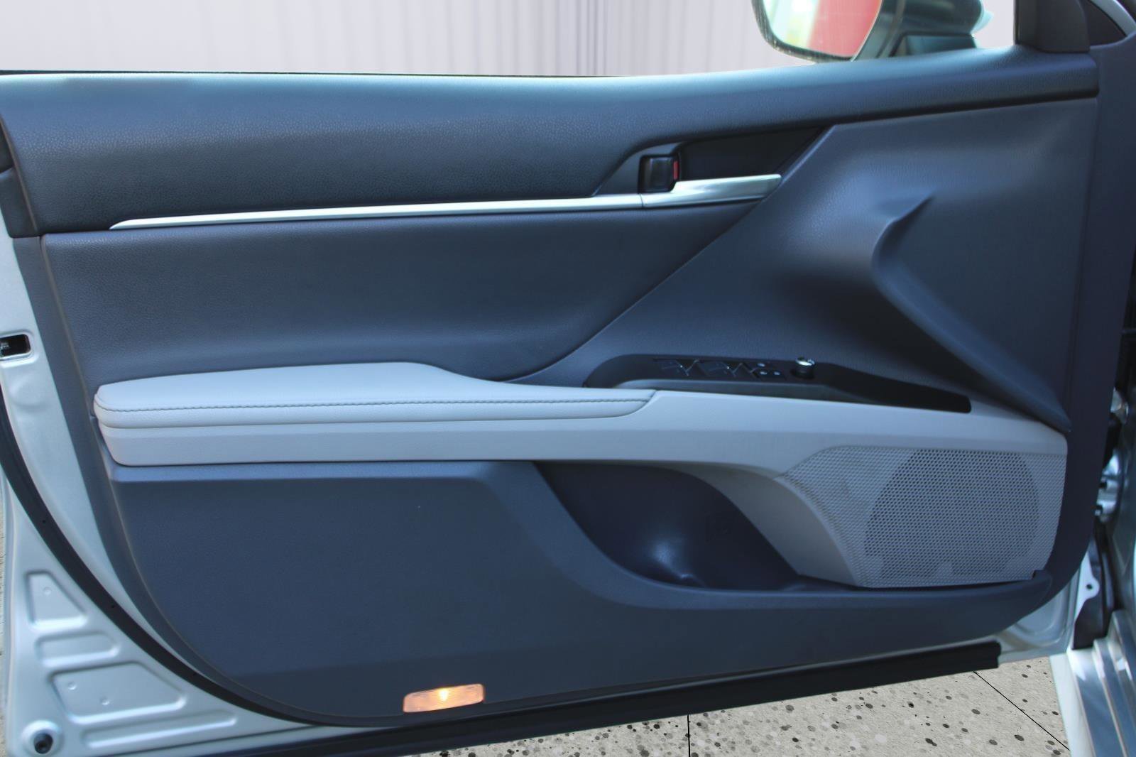 Used 2023 Toyota Camry XLE image 42