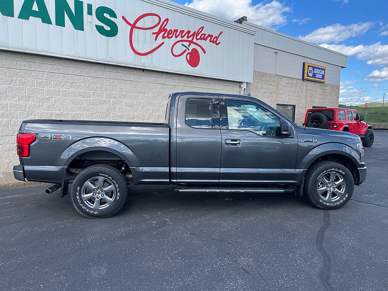 Used 2018 Ford F150 XLT w/ Equipment Group 302A Luxury AWD/4WD image 9