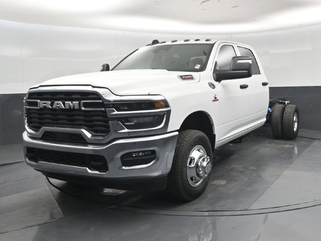 New 2026 RAM 3500 Tradesman w/ Chrome Appearance Group A AWD/4WD image 36