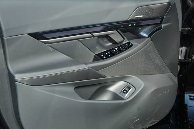 New 2026 BMW 530i xDrive w/ Executive Package image 20