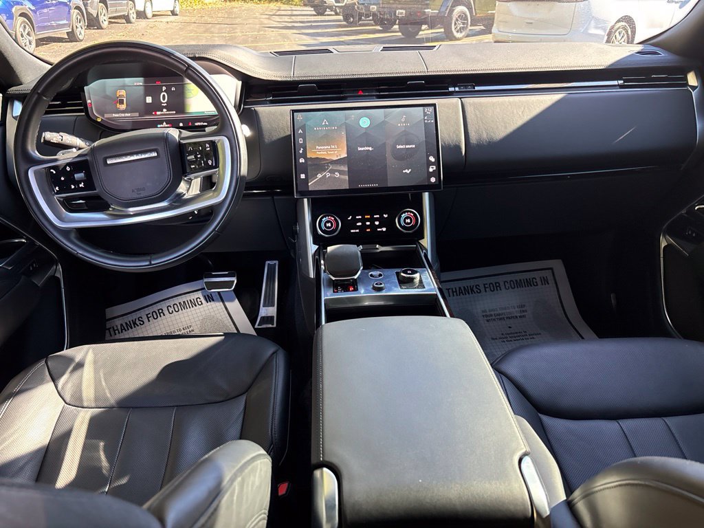 Used 2023 Land Rover Range Rover Long Wheelbase SE AWD/4WD image 25
